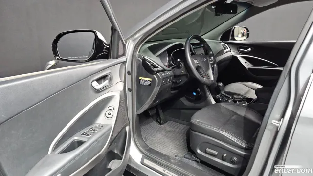 Hyundai Grand Santa Fe (Maxcruz)
