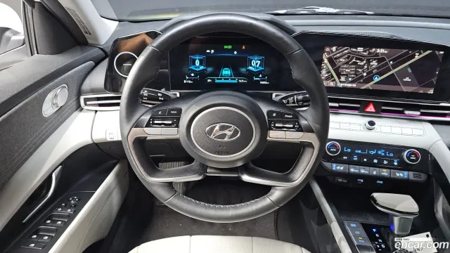 Hyundai Elantra (Avante)