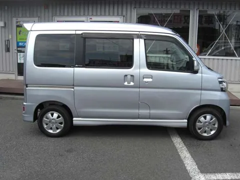 Daihatsu Atrai Wagon