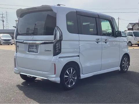 Honda N-BOX Custom