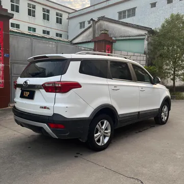 BAIC S3