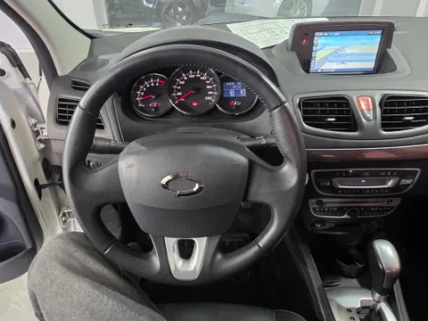 Renault SM3
