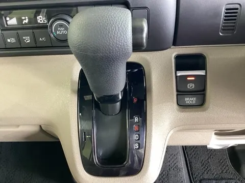 Honda N-BOX Joy