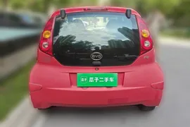 BYD F0