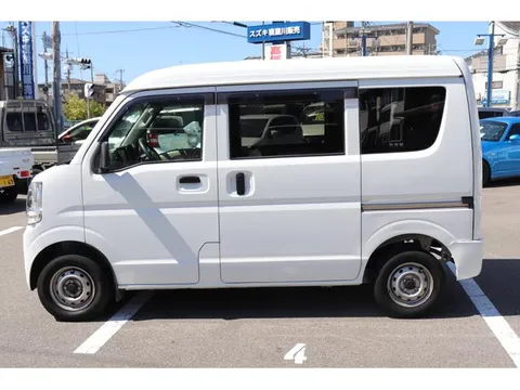 Nissan Clipper