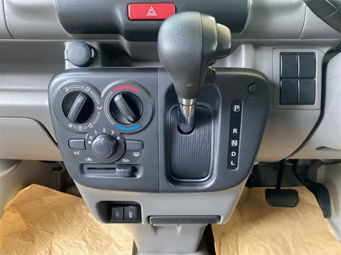 Nissan Clipper