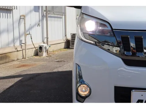 Mitsubishi eK Space Custom