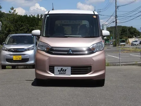 Mitsubishi eK Space