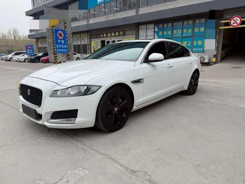Jaguar XFL