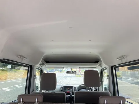 Mitsubishi Minicab Van