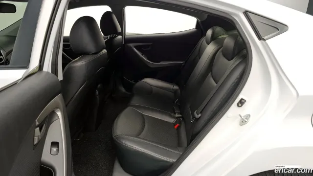 Hyundai Elantra (Avante)