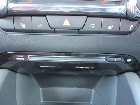 Mazda MAZDA3 Fastback