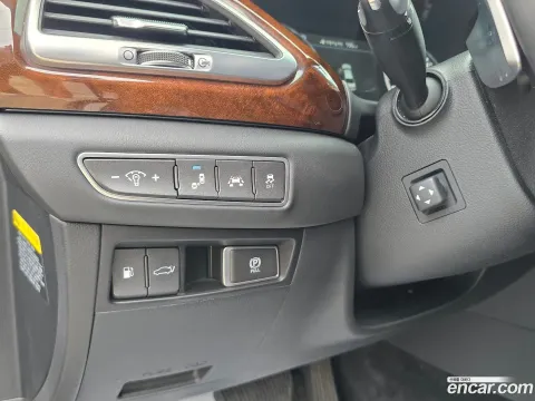 Genesis G90 (EQ900)
