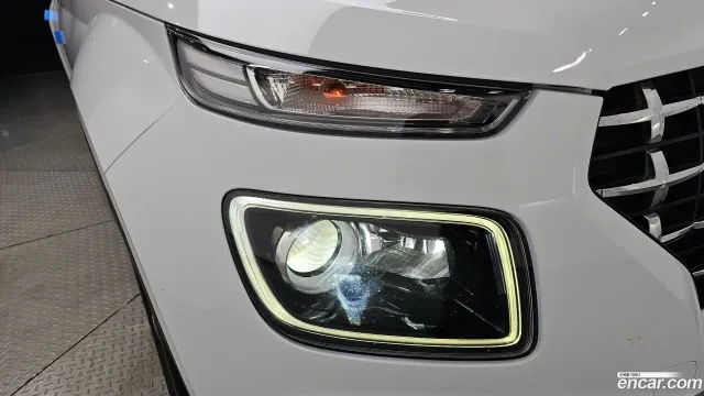 Hyundai Venue