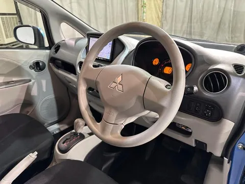 Mitsubishi I