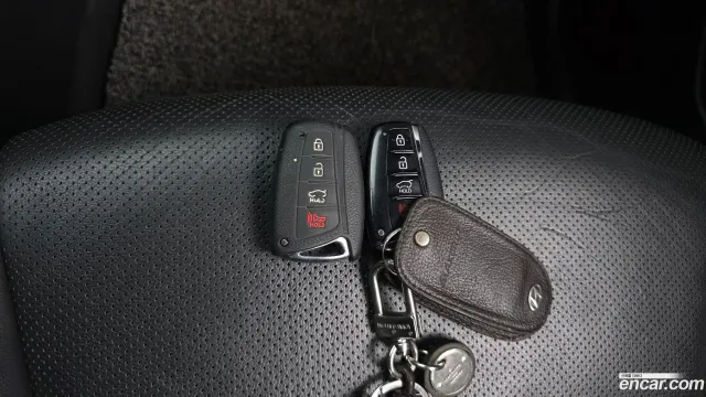 Hyundai Grand Santa Fe (Maxcruz)