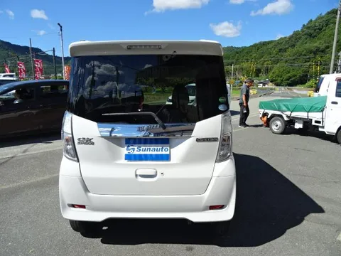 Mitsubishi eK Space Custom