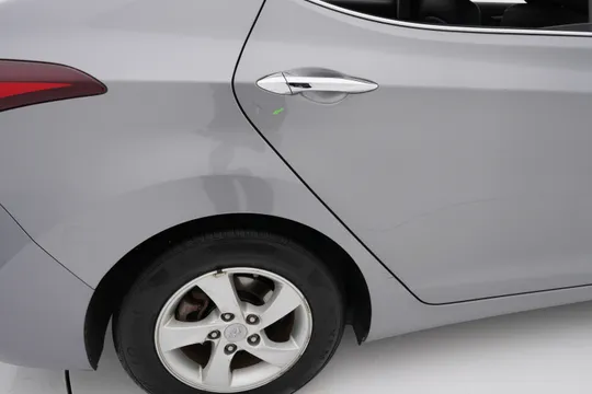 Hyundai Elantra (Avante)