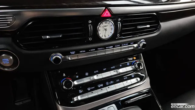 Genesis G90 (EQ900)