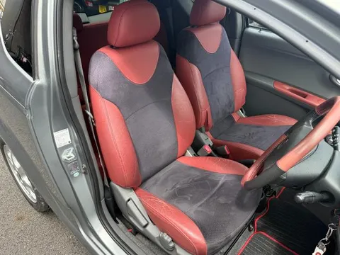 Subaru R1