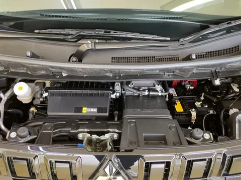 Mitsubishi Delica Mini