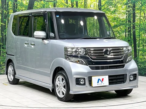Honda N-BOX Custom