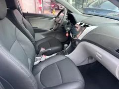 Hyundai Reina