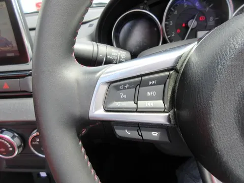 Mazda MX-5 (Roadster)