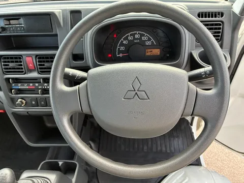 Mitsubishi Minicab Truck