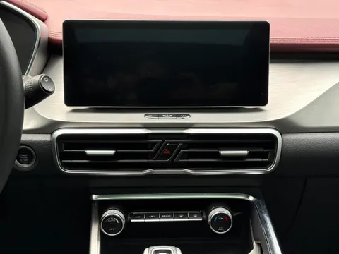Geely Coolray (Binyue)