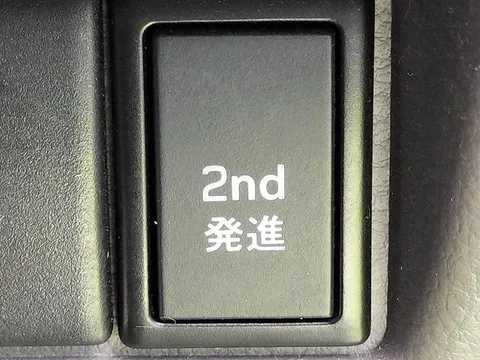 Mitsubishi Minicab Van
