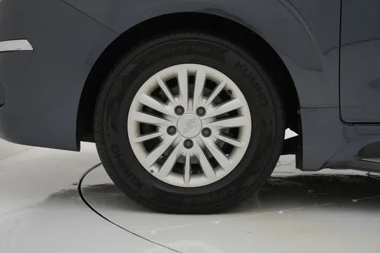 SsangYong Stavic (Korando Turismo)