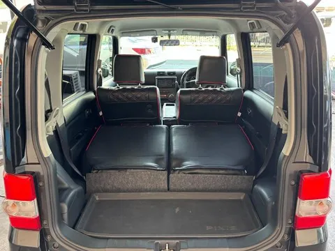 Toyota Pixis Space