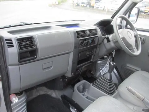 Mitsubishi Minicab Van