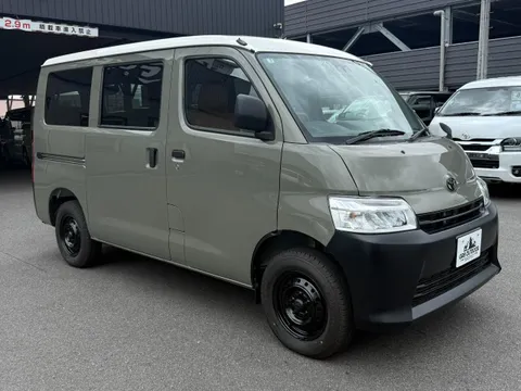 Toyota TownAce Van
