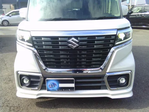 Suzuki Spacia Custom