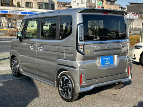 Suzuki Spacia