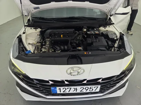 Hyundai Elantra (Avante)