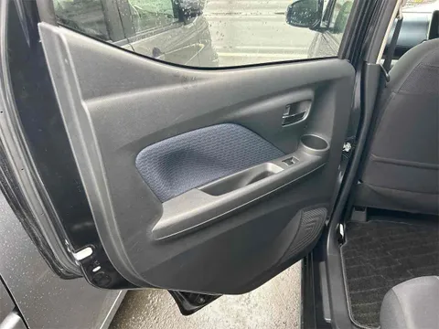 Mitsubishi eK X