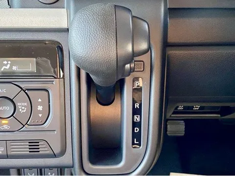 Suzuki Spacia
