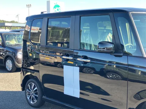 Honda N-BOX Custom