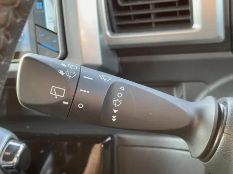 Toyota Pixis Mega