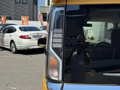 Suzuki Spacia Custom