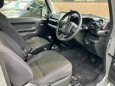 Suzuki Jimny Sierra