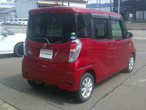 Nissan Dayz Roox