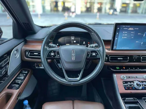 Lincoln Aviator