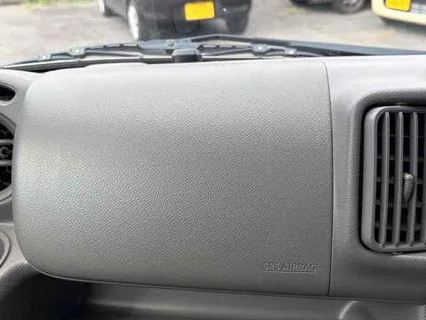 Mitsubishi Minicab Van