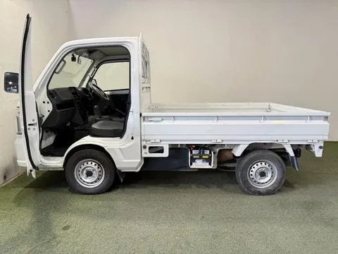 Nissan Clipper Truck