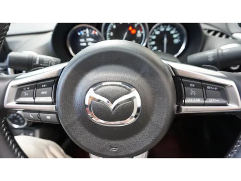 Mazda MX-5 (Roadster)