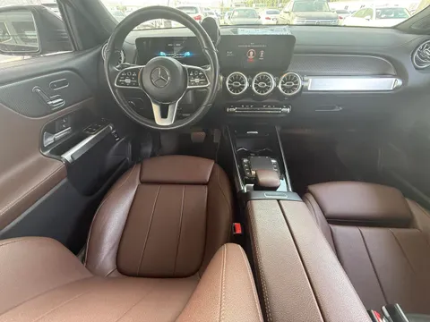 Mercedes-Benz Mercedes-Benz GLB